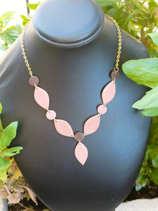 Girocollo pendente rosa
