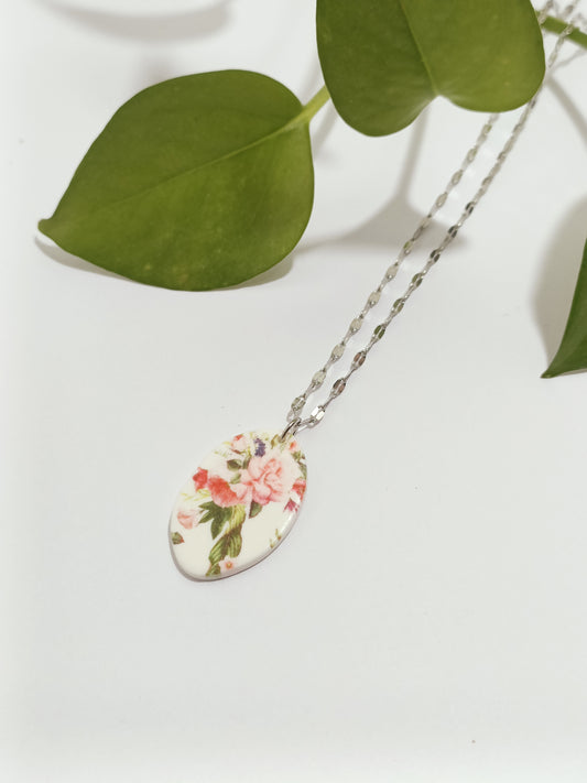 Collana fiori ovale