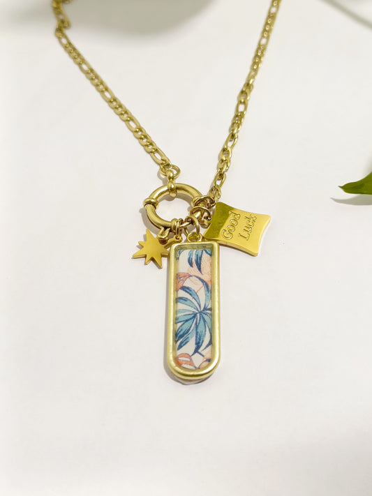 Collana floreale (ciondoli removibili)