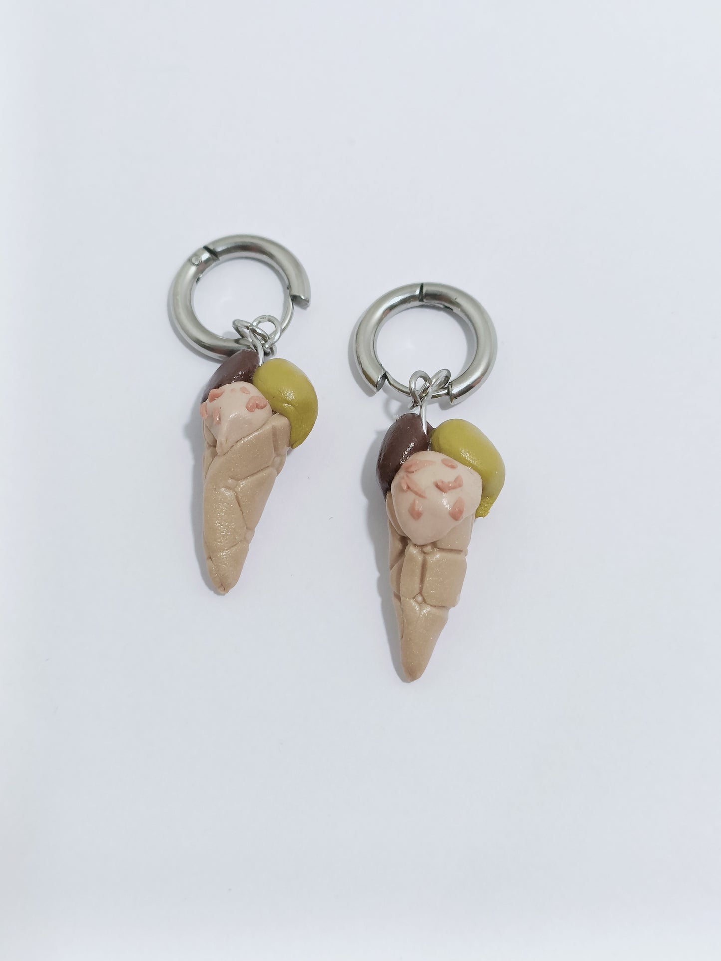Cono pendente cioccolato pistacchio nocciola